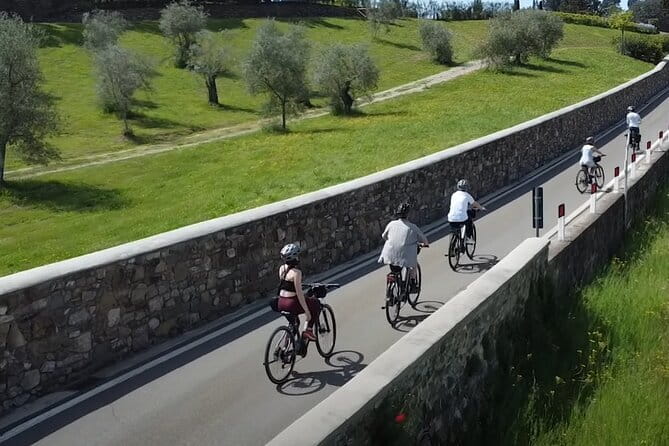 2-Day E-Bike Tuscany Tour with Meals, Wineries, and Farmstay - Florence to Chianti: how this tour sets you up for an easy start