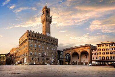 2-Hour Private Evening Walking Guided Tour of Florence Culture - Starting at Piazza della Signoria: the city’s open-air stage