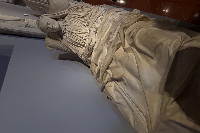 Accademia Gallery: Elite Tour with Expert Guide - Small Groups + Earphones: Better Listening, Less Stress