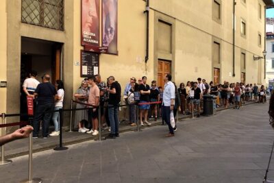 Accademia Gallery Priority Entry Ticket with eBook - The Meeting Point Reality Check: Carrefour on Via Ricasoli 115