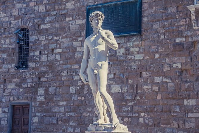 Accademia Gallery Private Tour with 5-star Guide - Where you meet at Via Ricasoli and how the timing feels
