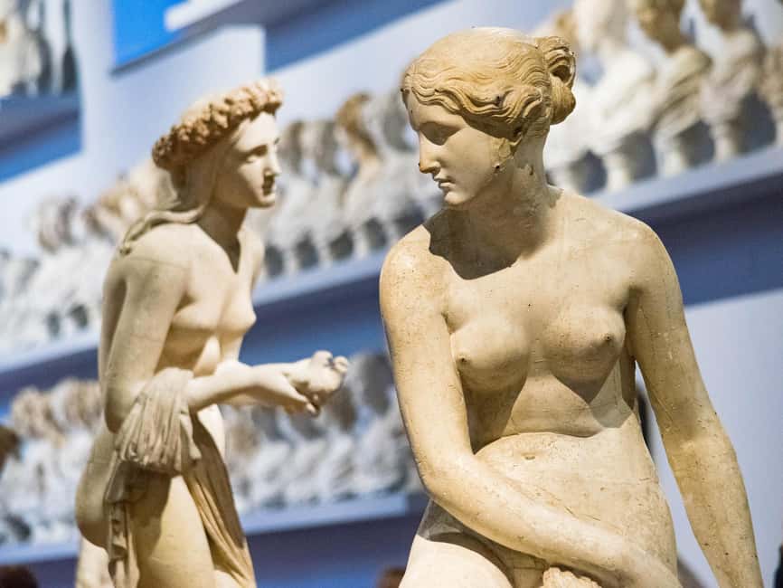 Accademia & Michelangelo's David Private Tour - Michelangelo’s sculptures and paintings: seeing the bigger pattern