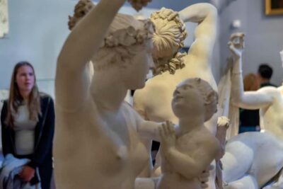 Accademia & Michelangelo's David Private Tour - David in the Tribuna: what you’re really buying with this tour