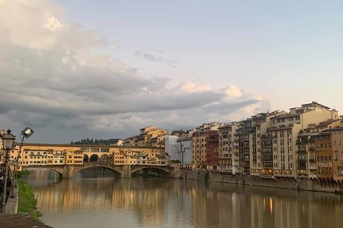 Art and History in Florence: Small Group Walking Tour - San Lorenzo and Piazza Signatures: Churches and Public Space