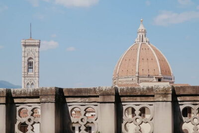 Artful Eight: 8 Wonders of Florence in Accademia, Center & Uffizi - Heading toward the Uffizi: Duomo complex from the outside