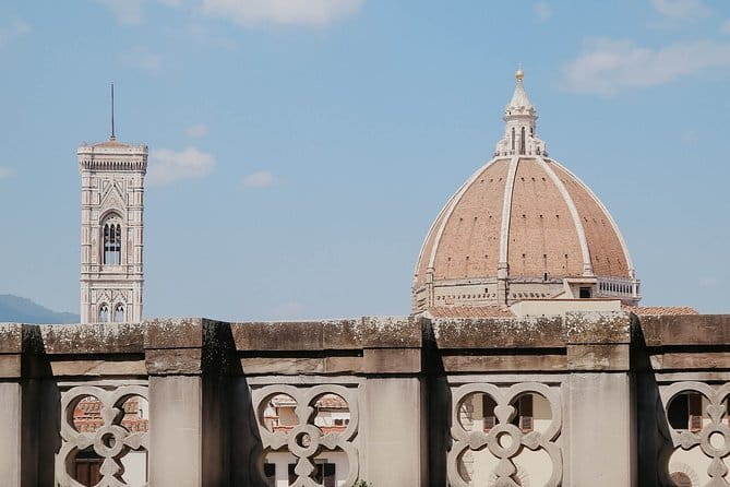 Artful Eight: 8 Wonders of Florence in Accademia, Center & Uffizi - Heading toward the Uffizi: Duomo complex from the outside