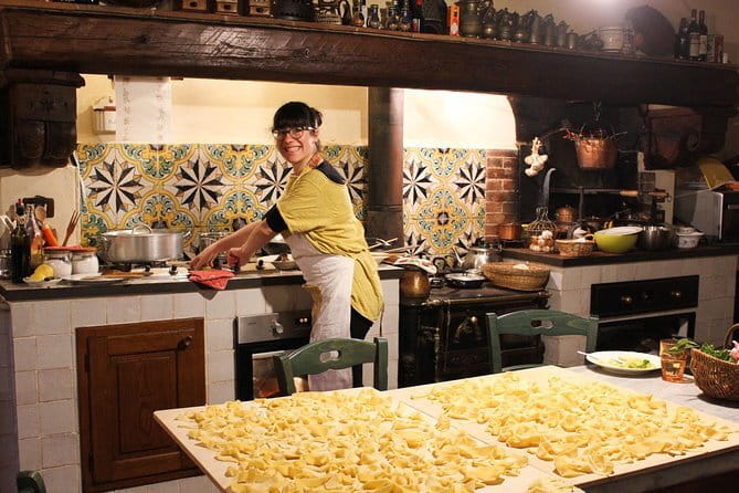 Authentic Florence Cooking Class at Costanza's 1839 Family Estate - Getting There: Sesto Fiorentino Train Station Makes It Easy