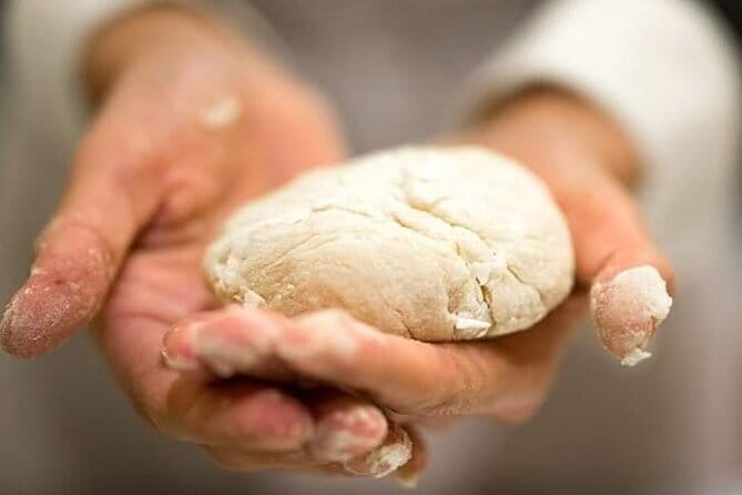 Authentic Pasta Class in Florence - Check-In by 4:45 pm and the 1700s-Style Welcome