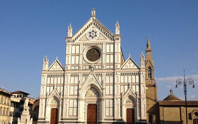 Basilica Santa Croce: Walking Among the Masters of Florence - Key things I’d circle before you go
