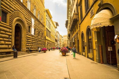 BEST OF FLORENCE Private Walking Tour - Meeting Point to Ponte Vecchio: How the Walk Feels on the Ground