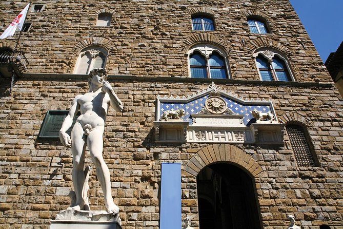 Best of Florence: Small-Group Walking Tour - Group size, earphones, and hearing the guide in real street noise