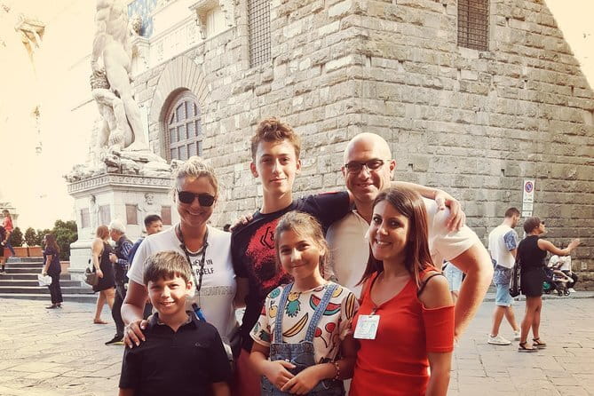 Best of Florence Tour for Kids & Families - Piazza della Signoria start: where the game begins