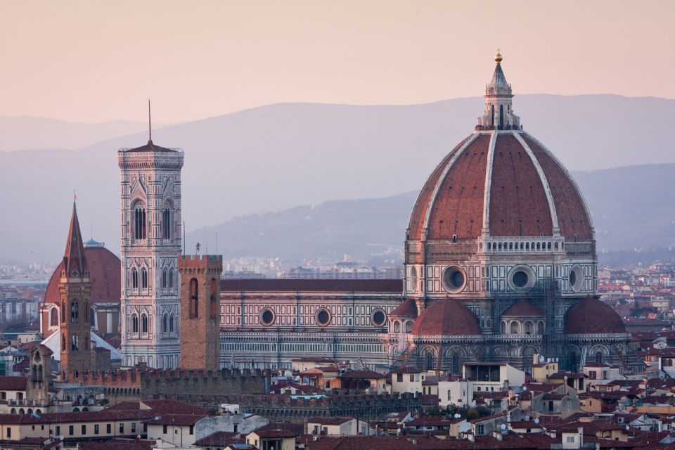 Best of Italy: 5-Day Escorted Tour from Rome - Entering the Rome-to-Florence pipeline: Day 1 with Assisi and Siena stops