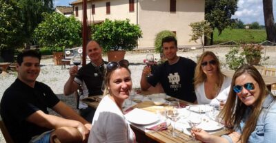 Chianti: 4 Wines +1 Oil Guided Tasting & Tour - Starting the day with a farm welcome and a winery tour that actually explains production