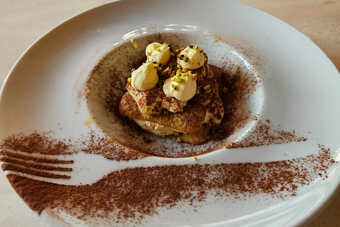 Chianti - Pizza and Tiramisu Course for Only Small Groups - Eating What You Make: Beer or Wine With Your Pizza and Dessert