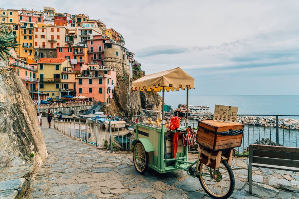 Cinque Terre: Full-Day Private Tour from Florence - Lucca and Carrara: the stops that explain the coast you came for