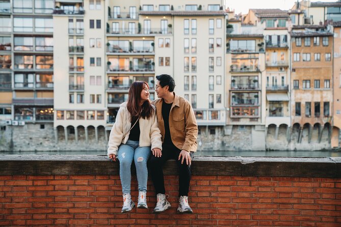 Classic Photoshoot in Florence - Where You Meet: Portrait Firenze by the Arno