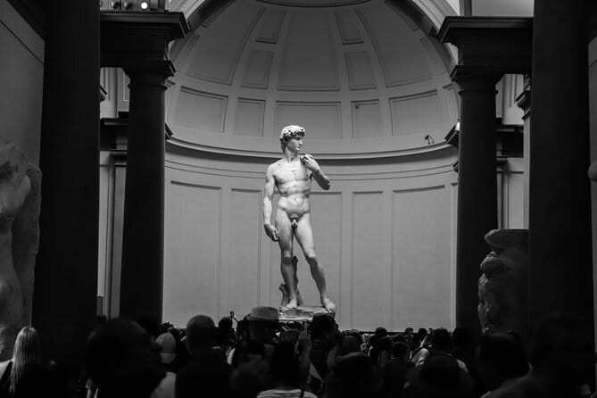 Combo Privado : Accademia, paseo por la ciudad y Galeria Uffizi - Price and value: what you’re paying for at $366.46 per person