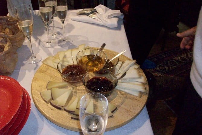 Cooking class and home made pasta in Florence with LA VIVANDIERA! - A 5 PM Cooking Class That Turns Dinner Into an Experience