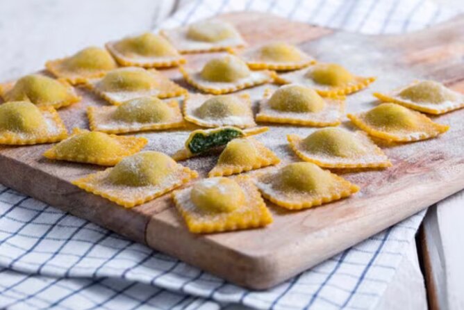 Cooking Class for Pasta Lovers in Florence Country House - Price and Value: Is $258.77 Per Person Worth It?