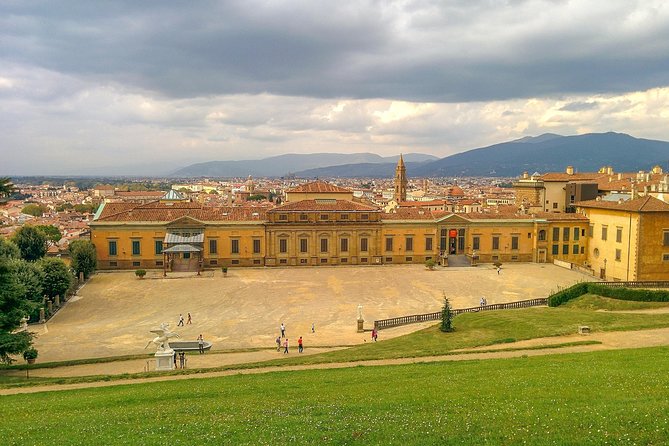 Dan Brown’s INFERNO Walk with a Local - Ponte Vecchio, the covered bridge, and Roman-origin roots