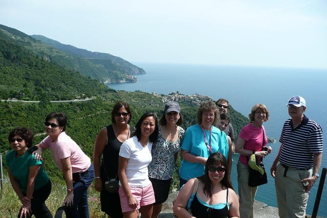 Day trip to Cinque Terre by Deluxe minivan & Hiking - Vernazza on foot: lunch time with sea views (and a moderate workout)