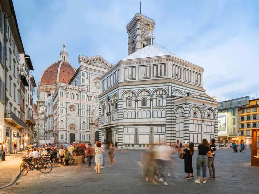 Discover Florence Walking Tour: Guided Tour - Piazza della Repubblica to Piazza della Signoria: Roman traces and political Florence