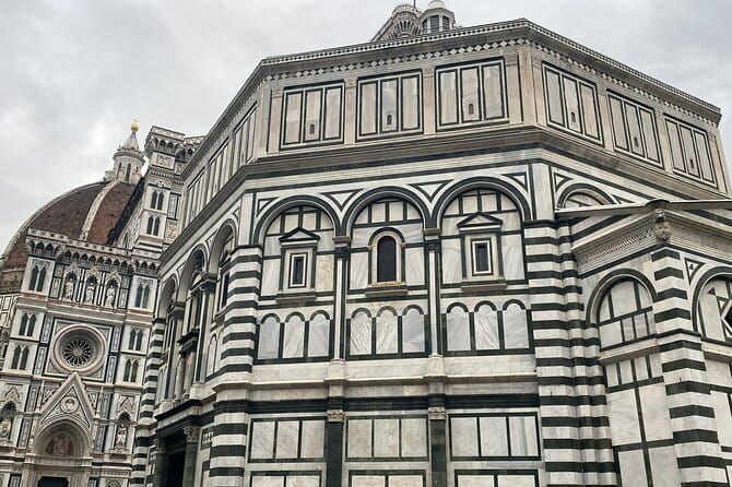 Duomo Climb and Baptistry Museum Crypt Cathedral Entrance Tickets - Where to meet and how the ticket handoff really works
