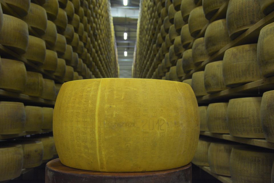 Emila-Romagna: Parmigiano, Prosciutto, Wine & Balsamic Tour - Picking Up in Florence and Hitting the Producers Fast