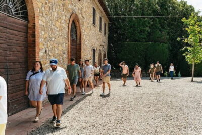 Essence of Chianti Small Group Tour with Lunch and Tastings from Florence - Greve in Chianti: Piazza Matteotti and a quick reality check