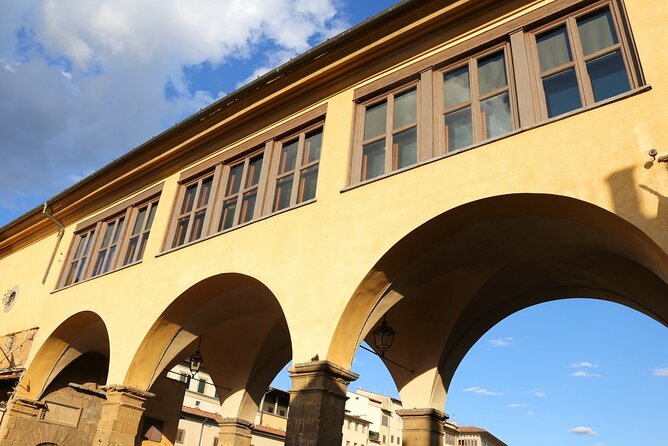 Exclusive Uffizi Gallery and Vasari Corridor Small Group Tour - Key things to know before you go