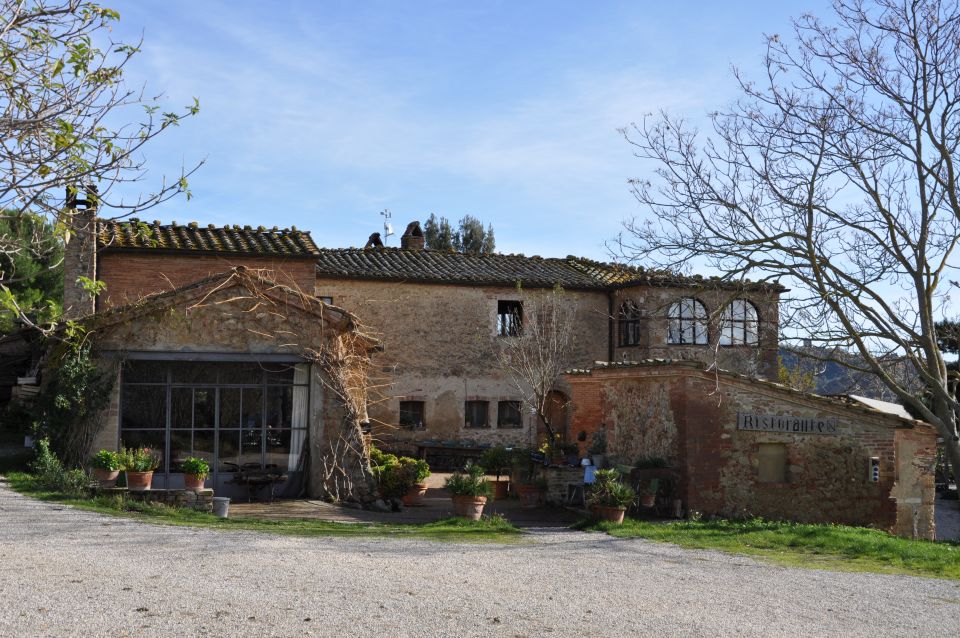 Exclusive Val d’Orcia Full-Day Wine Tour from Florence - Certified sommelier guide: why the conversation is part of the product