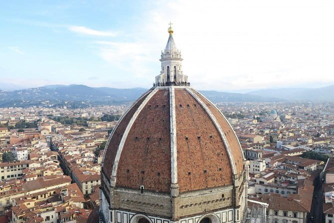Fascinating Florence: Guided Walking Tour - Meeting point, pacing, and how much walking to expect