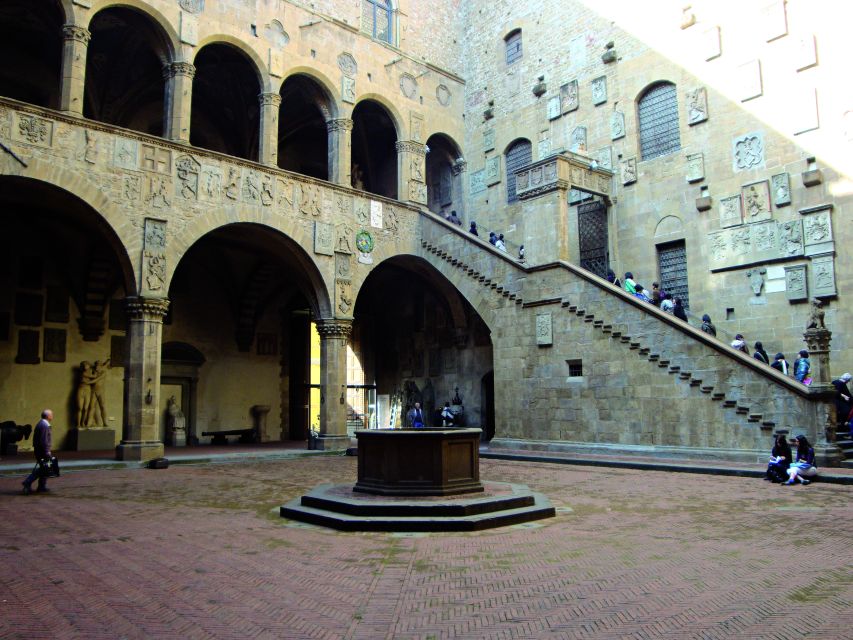 Florence: 1.5-Hour Bargello Museum Private Tour - The sculpture spotlight: Donatello, Michelangelo, Giambologna