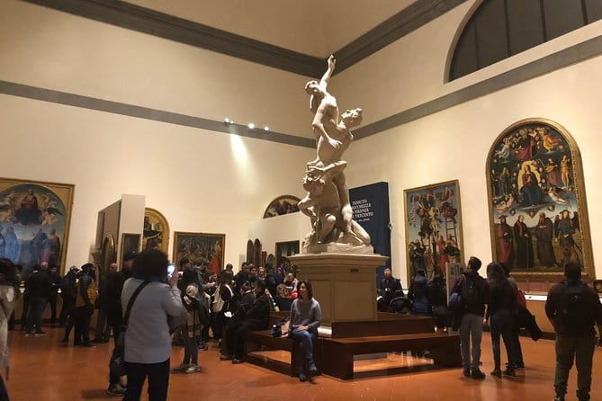 Florence Accademia Gallery: All Michelangelo's Masterpieces Guided Tour - Small group pacing, audio help, and the meeting point reality check