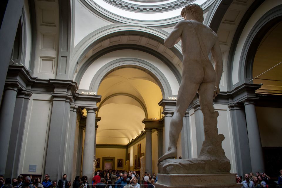 Florence: Accademia Gallery Guided Tour with Priority Access - Your guide setup: earphones and a single-language tour that actually works
