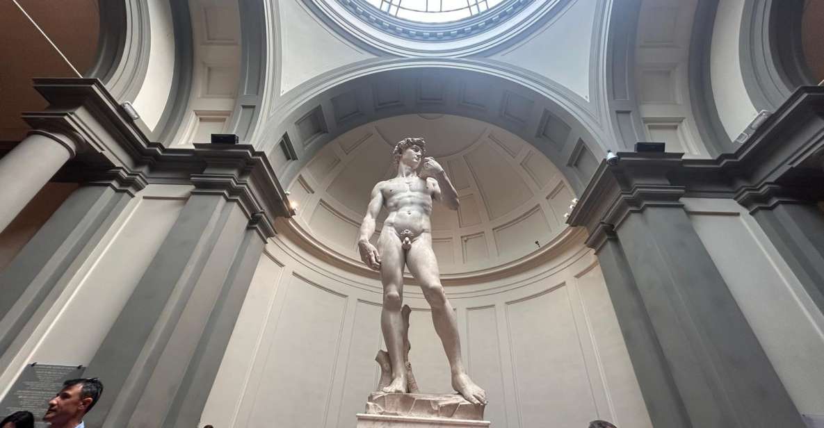 Florence: Accademia Reserved Entrance Ticket and Guided Tour - Your 1-hour route: what the guide helps you see first