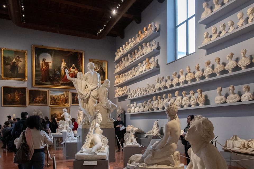 Florence: Accademia Ticket & Audio Guided Tour with Host - Finding your way: meeting-point clarity and on-site support