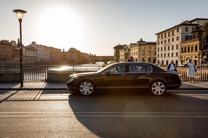 Florence Airport Private Transfer to the City - Mercedes sedan vs Mercedes Sprinter/Viano: choose the right group size