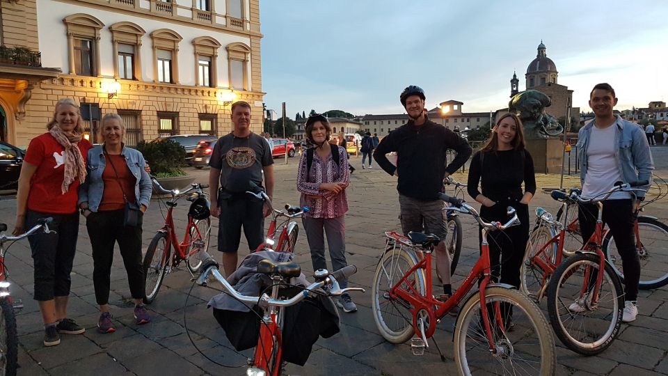 Florence at Night Bike Tour with Wine and Aperitivo Picnic - Lungarno Benvenuto Cellini: aperitivo picnic with real river views