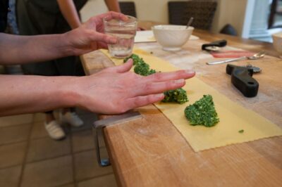 Florence: Authentic Pasta Making Class - Meeting point in Florence: find the fountain, then find the kitchen
