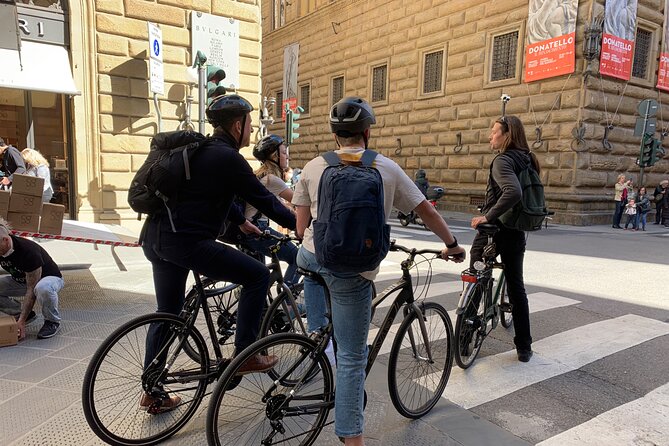 Florence by Bike: A Guided Tour of the City’s Highlights - Food Stops, Wine Windows, and How the Guide Adds Flavor