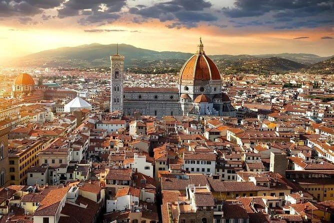 Florence by golf Cart Piazzale Michelangelo - Meeting at Mercato Centrale and what the experience feels like