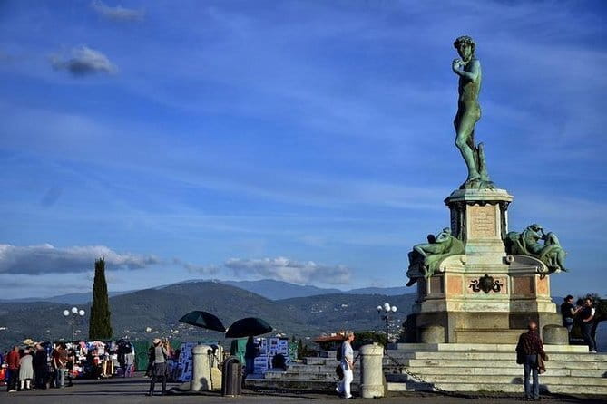 Florence by golf Cart Piazzale Michelangelo - Medici Chapels to Santa Maria Novella: power, art, and a big square