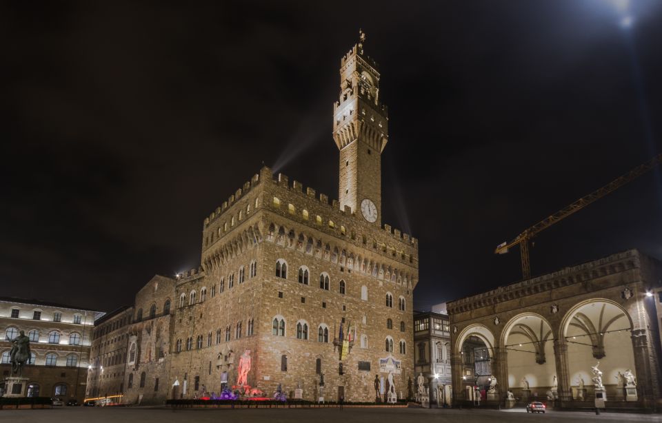 Florence by Night: 2-Hour Walking Tour - The guides: what you can expect from real-world personalities