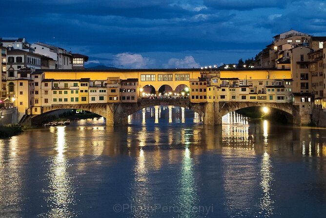 Florence by Night Photo Tour with a Professional Photographer - Stop 5: Piazza della Repubblica—street lights and nighttime textures