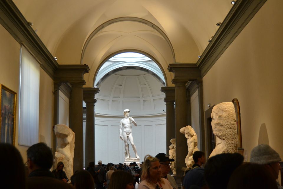 Florence: City Center, Accademia and Uffizi Gallery Tour - Via Ricasoli meetup and fast museum entry