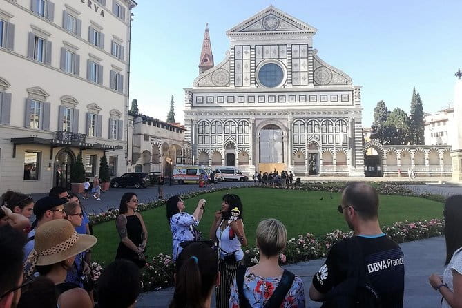 Florence City Center Exclusive Guided Tour w/ Accademia & David - Galleria dell’Accademia: how David looks different with the right guide
