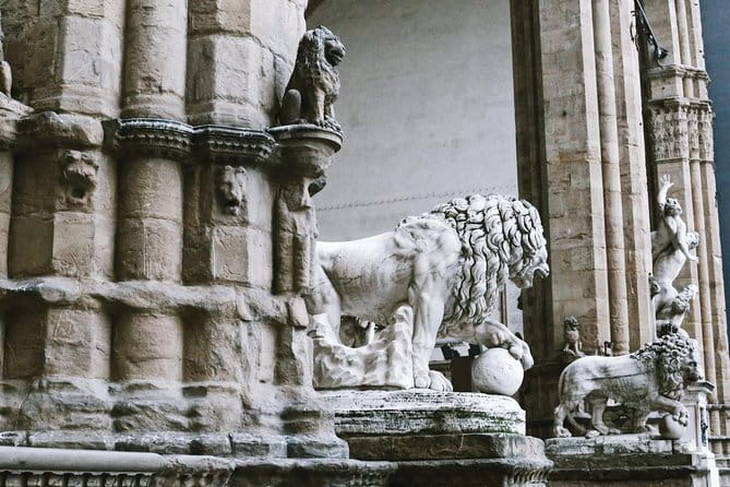 Florence City Center Exclusive Guided Tour w/ Accademia & David - Streets and squares linking Florence’s past to its present