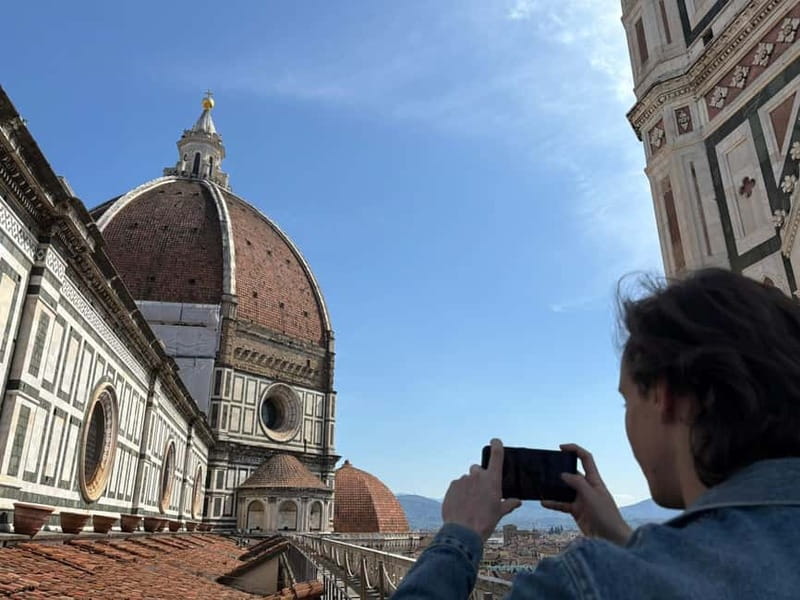 Florence: City Pass with Uffizi, David, Cathedral, and More - How the SlowTourTuscany Florence pass works (meeting point to app setup)